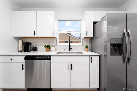 7151 Larsh Dr, Denver, CO 80221 photo 9