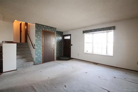 16438 E 18th Pl, Aurora, CO 80011 photo 2