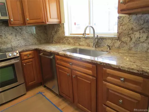 Kitchen - 11644 E Cedar Ave, Aurora, CO 80012 photo 4 of 4