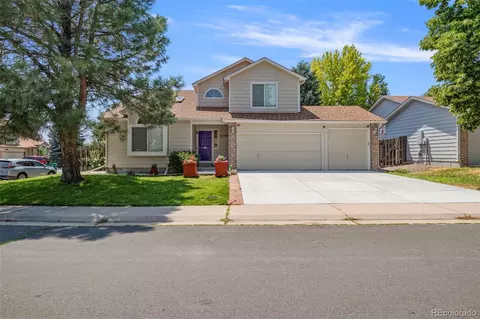 17598 E Baker Pl, Aurora, CO 80013 photo 2