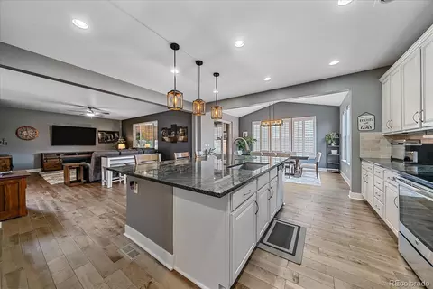 Kitchen - 25160 Ellsworth Dr, Aurora, CO 80018 photo 6 of 6