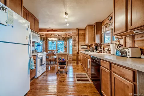 Kitchen - 672 Wampum Ln, Como, CO 80432 photo 2 of 3