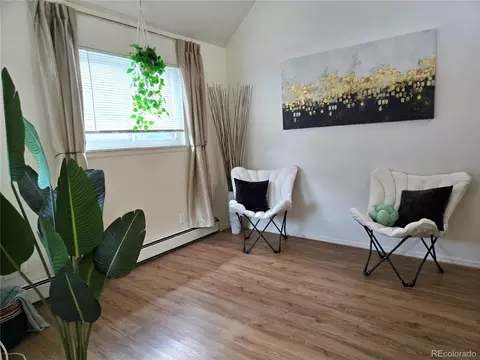 Living - 1830 22 Nd St #14, Boulder, CO 80302 photo 1 of 2