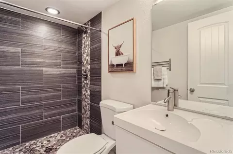 Bath - 2880 Grape St, Denver, CO 80207 photo 4 of 4