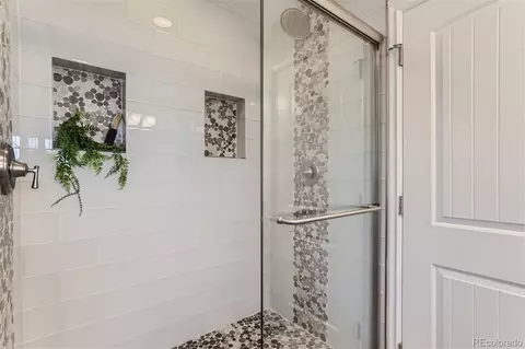 Bath - 2880 Grape St, Denver, CO 80207 photo 2 of 4