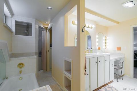 326 E Maplewood Ave, Centennial, CO 80121 photo 30