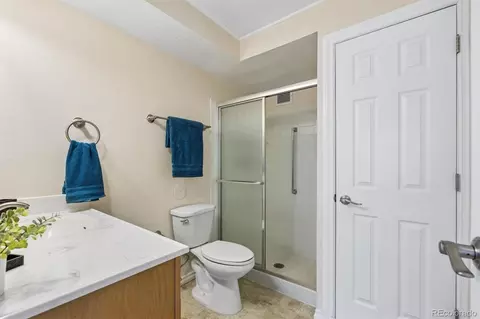 Bath - 9625 E Center Ave #5A, Denver, CO 80247 photo 1 of 2