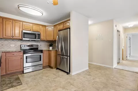 Kitchen - 9625 E Center Ave #5A, Denver, CO 80247 photo 2 of 2