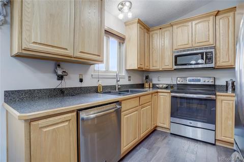 3709 E 98th Ct, Thornton, CO 80229 photo 6