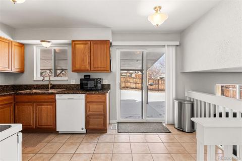 18951 E Brunswick Pl, Aurora, CO 80013 photo 9