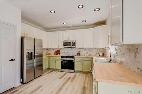 Kitchen - 19680 E 59th Dr, Aurora, CO 80019 photo 1 of 3