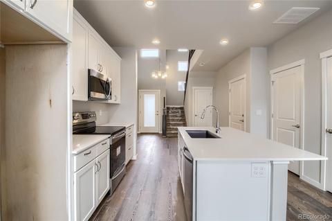 4247 E 98th Pl, Thornton, CO 80229 photo 6