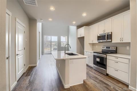4247 E 98th Pl, Thornton, CO 80229 photo 4