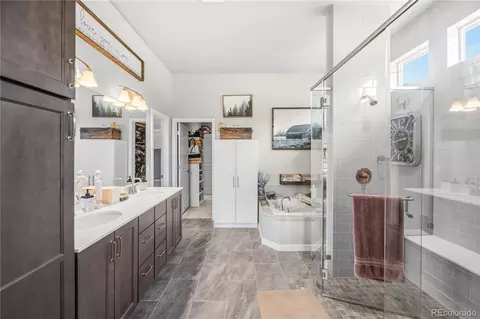 Bath - 16297 Forest Cloud Way, Monument, CO 80132 photo 2 of 6