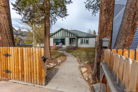 232 W 8th St, Leadville, CO 80461