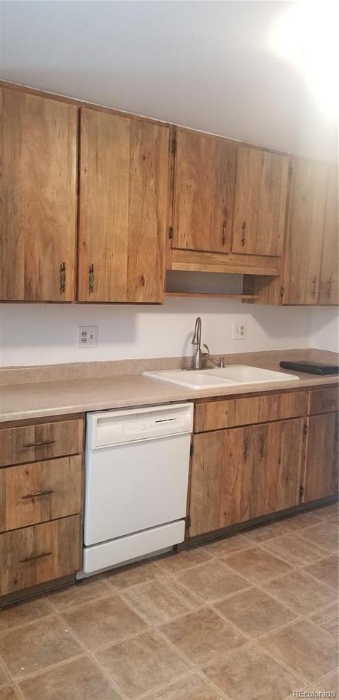 11255 E 6th Pl, Aurora, CO 80010 photo 3