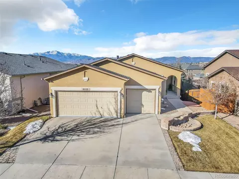 6038 Cumbre Vista Way, Colorado Springs, CO 80924