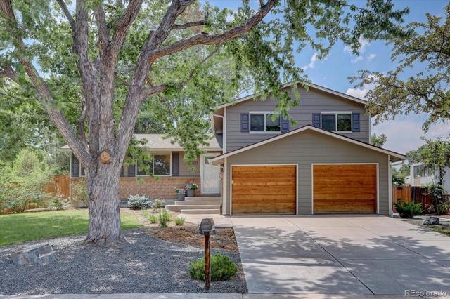 1213 S Holland Ct, Lakewood, CO 80232