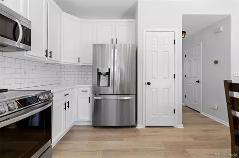 Kitchen - 2460 E 127th Ave, Thornton, CO 80241 photo 4 of 4