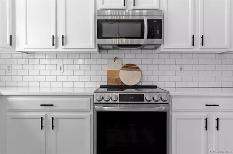 Kitchen - 2460 E 127th Ave, Thornton, CO 80241 photo 3 of 4