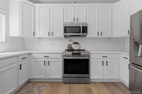 Kitchen - 2460 E 127th Ave, Thornton, CO 80241 photo 2 of 4