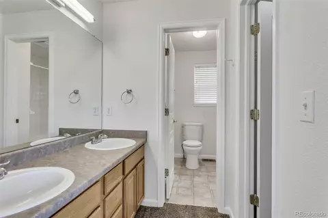 Bath - 16901 E Warren Place Pl #A, Aurora, CO 80013 photo 3 of 4
