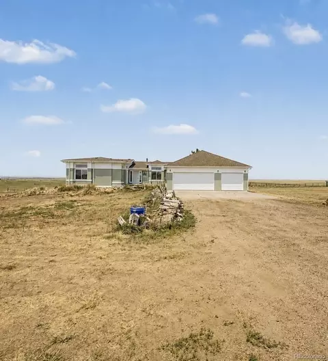 81807 E County Road 22, Deer Trail, CO 80105