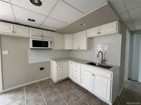Kitchen - 10635 Crystal Dr, Morrison, CO 80465 photo 2 of 2