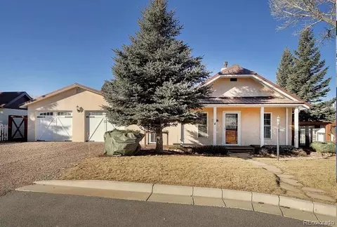 202 S 4th St, Westcliffe, CO 81252