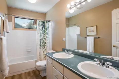 Bath - 19815 E Progress Ln, Centennial, CO 80015 photo 3 of 4