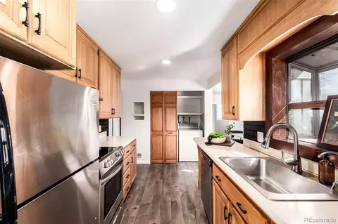 Kitchen - 6160 Everett St, Arvada, CO 80004 photo 4 of 7