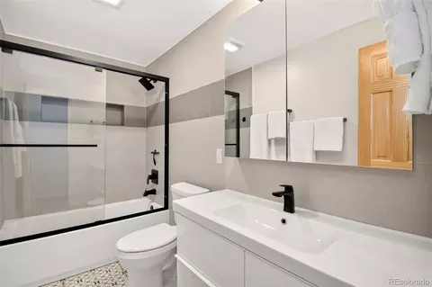 Bath - 16333 E 7th Dr, Aurora, CO 80011 photo 3 of 3