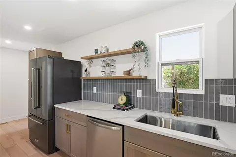 Kitchen - 250 3rd St, Frederick, CO 80530 photo 3 of 4