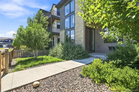 Exterior - 21412 E 61st Dr, Aurora, CO 80019 photo 4 of 8