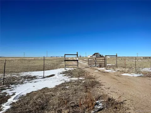 4250 Sengbeil Rd, Yoder, CO 80864 photo 3