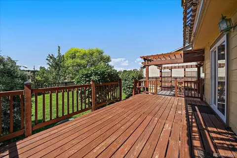 Exterior - 5480 E 117th Ave, Thornton, CO 80233 photo 5 of 10