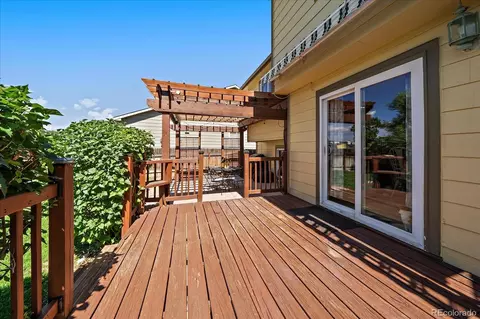 Exterior - 5480 E 117th Ave, Thornton, CO 80233 photo 6 of 10