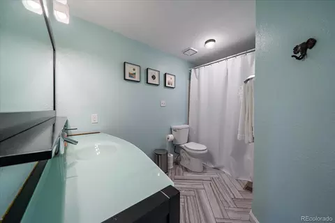 Bath - 5480 E 117th Ave, Thornton, CO 80233 photo 6 of 6
