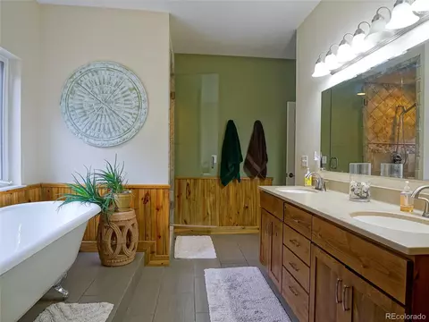 Bath - 180 Valley View Ln, Lyons, CO 80540 photo 1 of 6