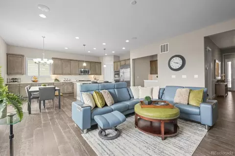 26741 E Peakview Pl, Aurora, CO 80016 photo 3