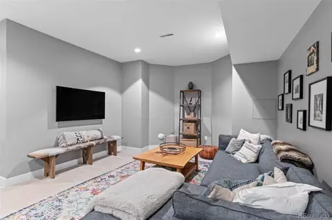 2880 Curtis St, Denver, CO 80205 photo 33