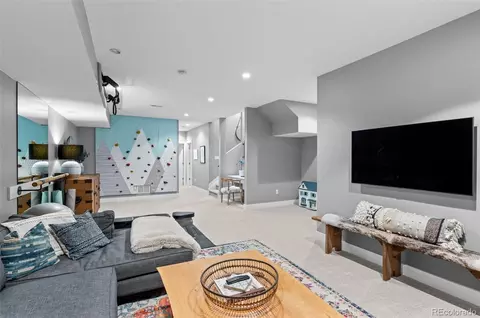 2880 Curtis St, Denver, CO 80205 photo 34