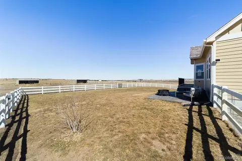 Exterior - 46757 E Harvard Ave, Bennett, CO 80102 photo 7 of 8