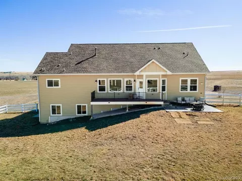 Exterior - 46757 E Harvard Ave, Bennett, CO 80102 photo 2 of 8
