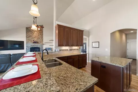 Kitchen - 46757 E Harvard Ave, Bennett, CO 80102 photo 6 of 7