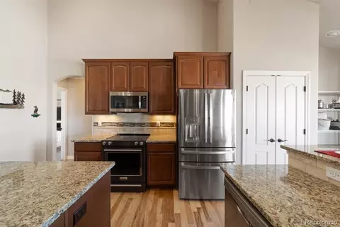 Kitchen - 46757 E Harvard Ave, Bennett, CO 80102 photo 7 of 7
