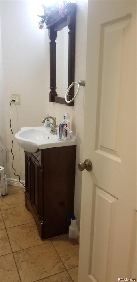 153 Stuart St, Denver, CO 80219 photo 4
