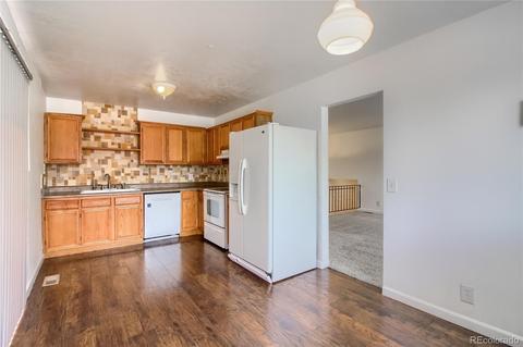 12294 E Berkeley Pl, Denver, CO 80239 photo 13