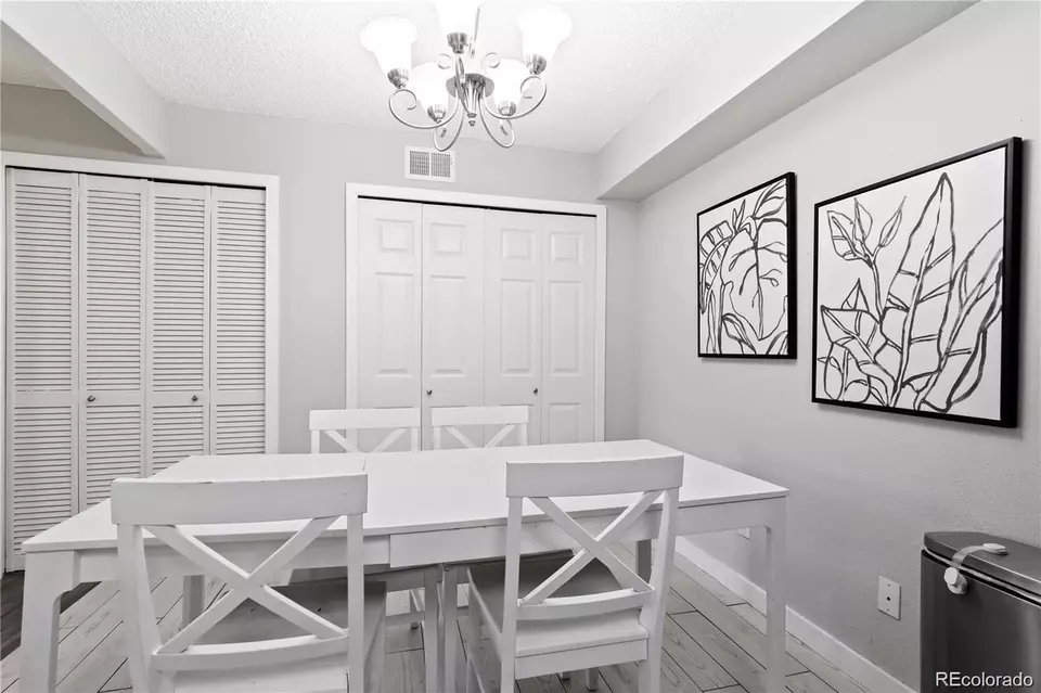Dining - 3345 S Ammons St #5-102, Lakewood, CO 80227 photo 2 of 2