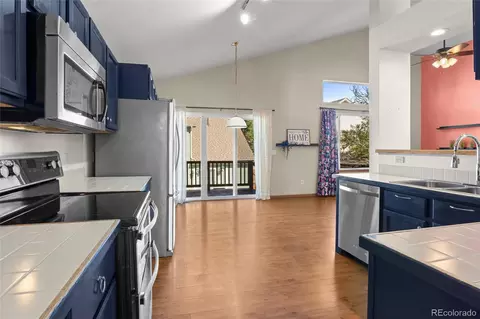 Kitchen - 19071 E Chenango Cir, Aurora, CO 80015 photo 1 of 3